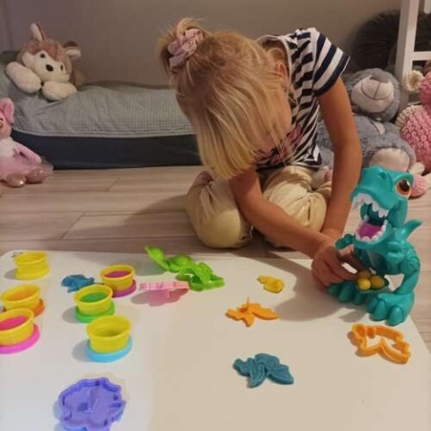 Masa plastyczna- zestaw- dinozaur 22775 Masa plastyczna- zestaw- dinozaur 22775