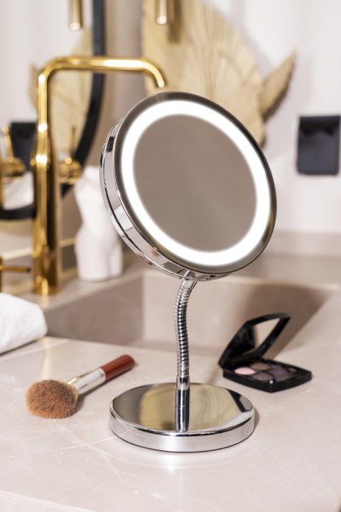 Adler AD 2159 Lusterko z podświetleniem LED do makijażu łazienkowe Adler AD 2159 Lusterko z podświetleniem LED do makijażu łazienkowe
