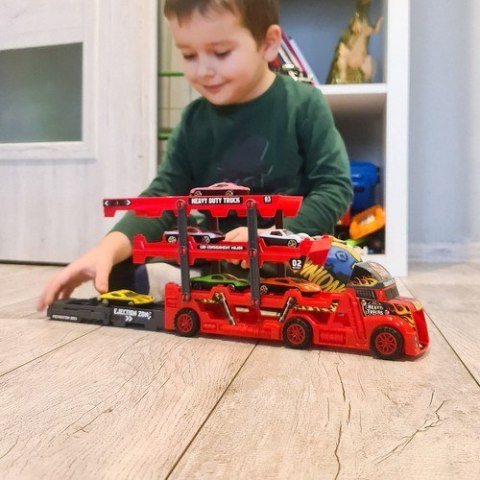 Zestaw ciężarówka TIR z 6 autami 22515 Zestaw ciężarówka TIR z 6 autami 22515