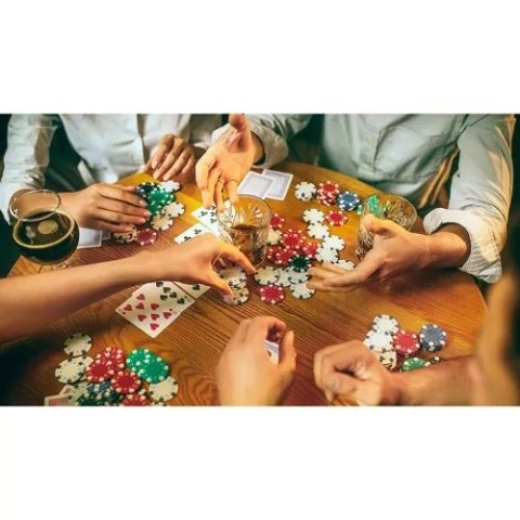 Poker - zestaw 300 żetonów w walizce HQ 23528 Poker - zestaw 300 żetonów w walizce HQ 23528