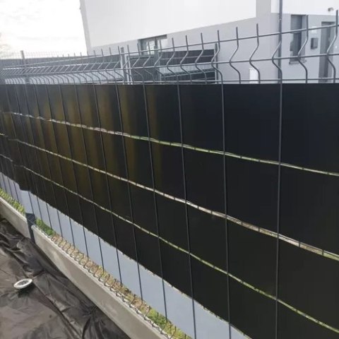 Taśma ogrodzeniowa 19cmx35m 450g/m2 czarna 23698 Taśma ogrodzeniowa 19cmx35m 450g/m2 czarna 23698