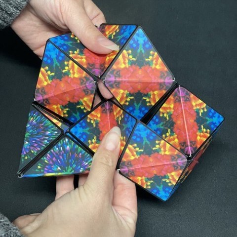 Kostka antystresowa - magnetyczna 24743 Kostka antystresowa - magnetyczna 24743